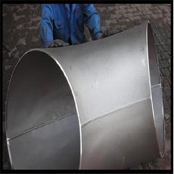 玉林展鵬管件 專注B系列90度不銹鋼彎頭生產，服務高中低壓管路系統